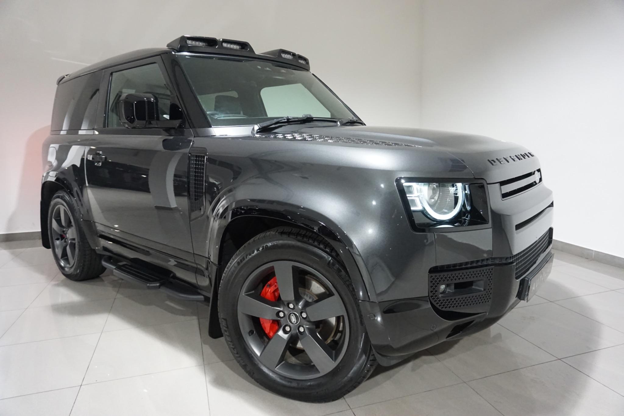 Land Rover Defender 90 3.0 D300 MHEV X-Dynamic HSE Hard Top SUV Auto 4WD SWB Euro 6 (s/s) 3dr